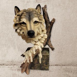 💥 Wolf Resin Sculpture 💥